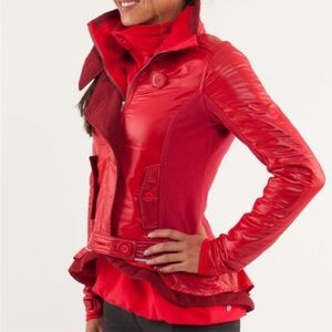 LULULEMON RARE Pedal Power Peplum Jacket Currant Windbreaker Cire Tech Fleece 10